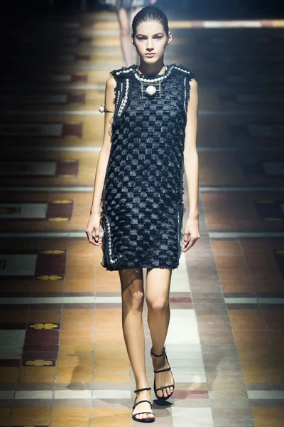 Look 38
